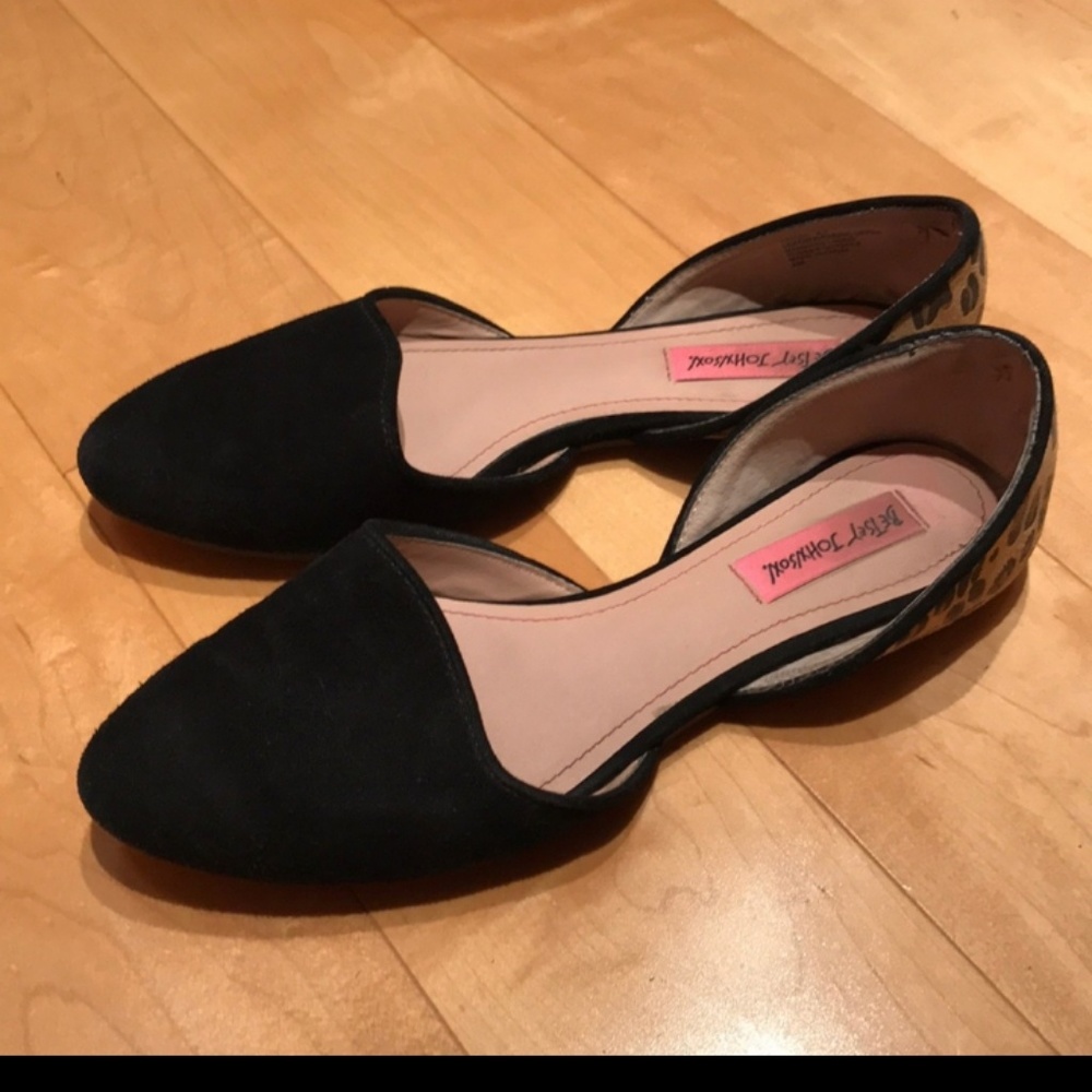 Betsey Johnson flats leopard black 8.5/9